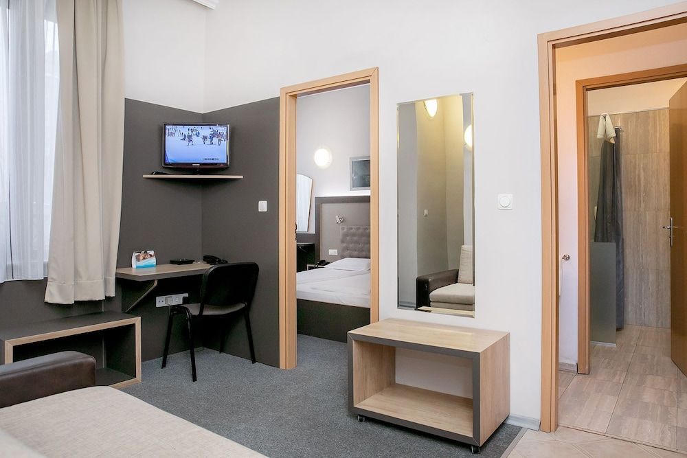 Hotel Niky Suite, 1 Bedroom (10% off in the restaurant) 5