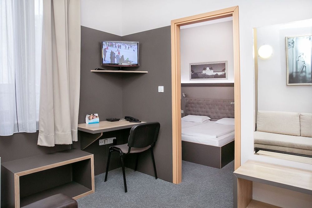 Hotel Niky Suite, 1 Bedroom (10% off in the restaurant) 4