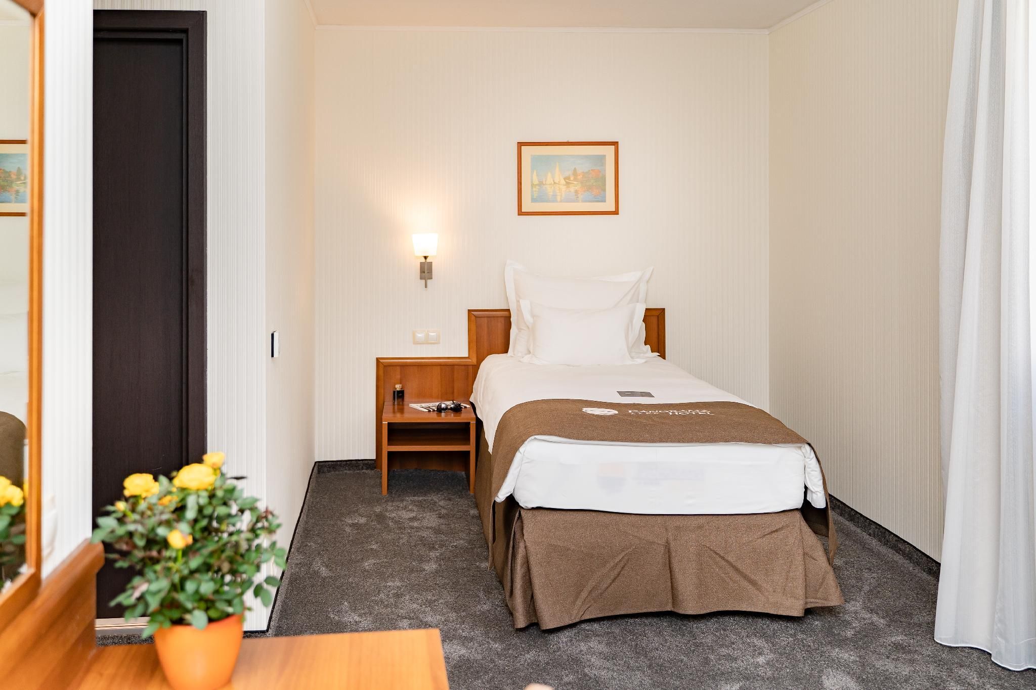 Panorama Hotel Economic Single Room