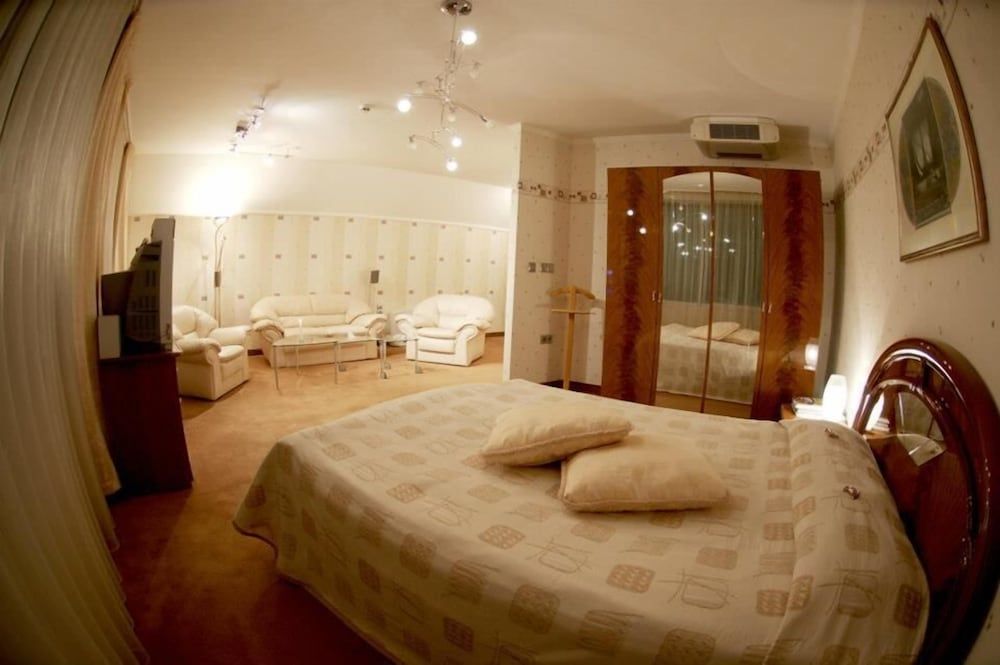 Hotel Mirage Deluxe Studio, Sea View 2