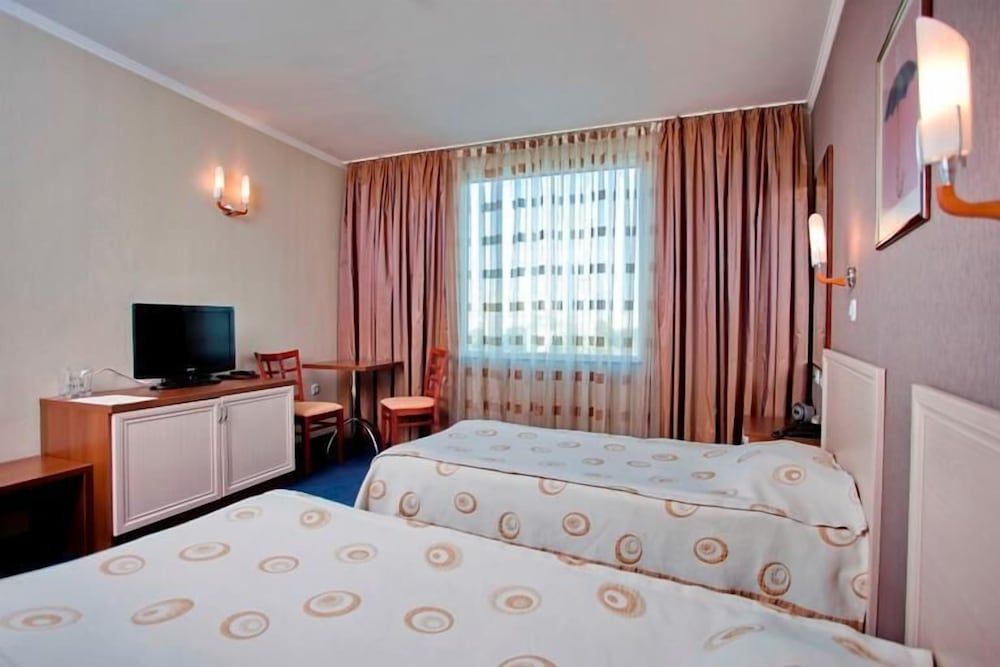 Hotel Mirage Standard Double or Twin Room, Sea View 3