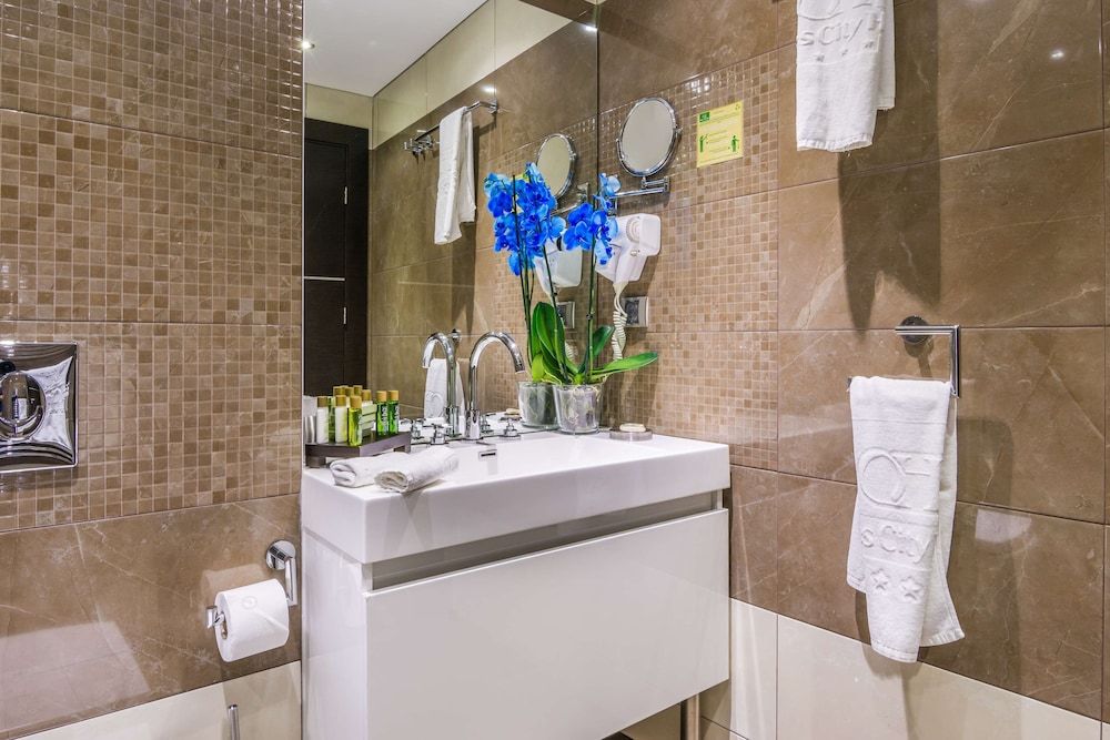 Standard Apartment, 1 Queen Bed, Non Smoking, Kitchenette
