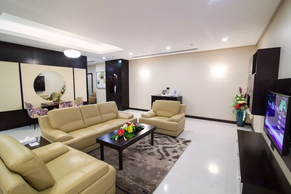 undefined Premier Hotel 9