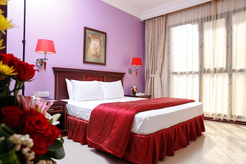 undefined Taj Plaza Hotel 3