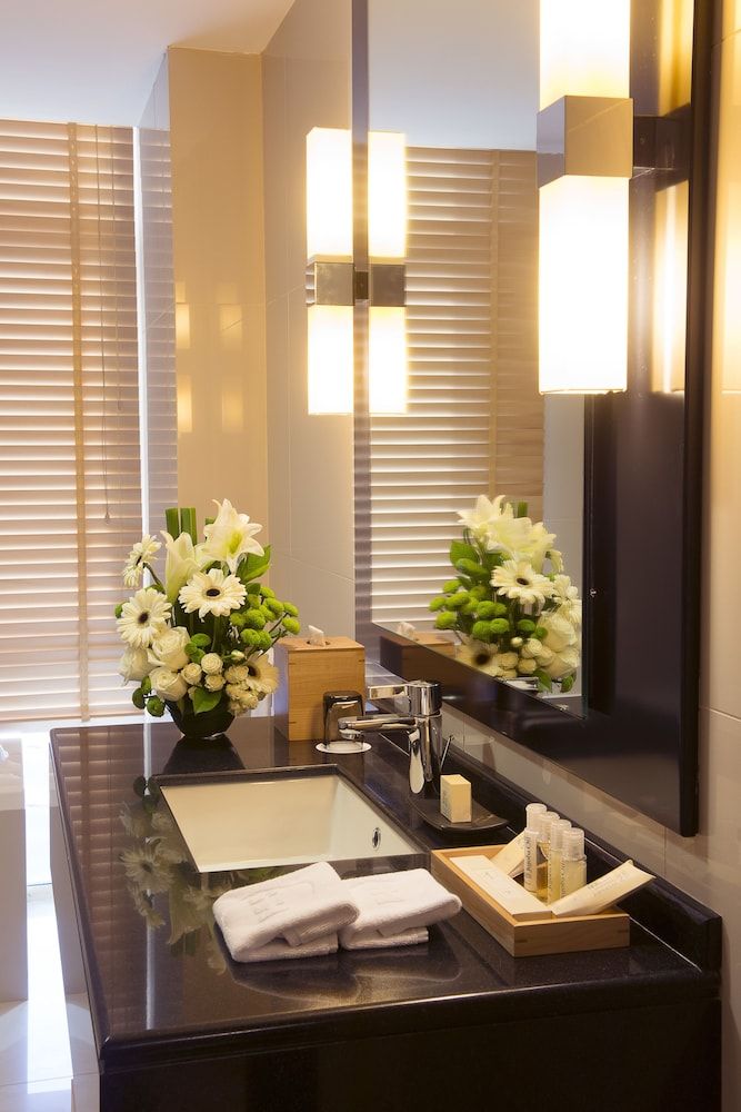 Asdal Boutique Hotel Seef Elegant Comfort Room with Bathtub 2