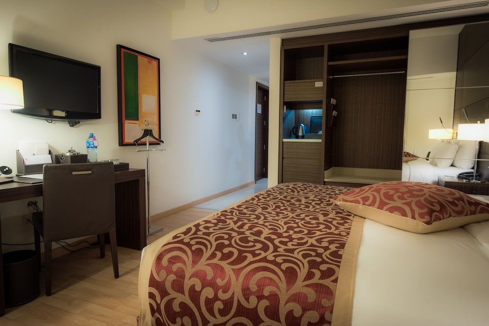 Asdal Boutique Hotel Seef Elegant Comfort Room with Bathtub 4