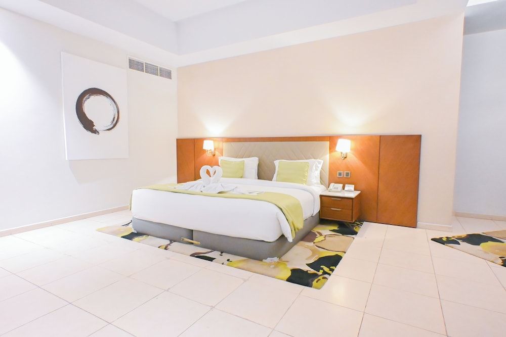 undefined Ramee Palace Hotel 3