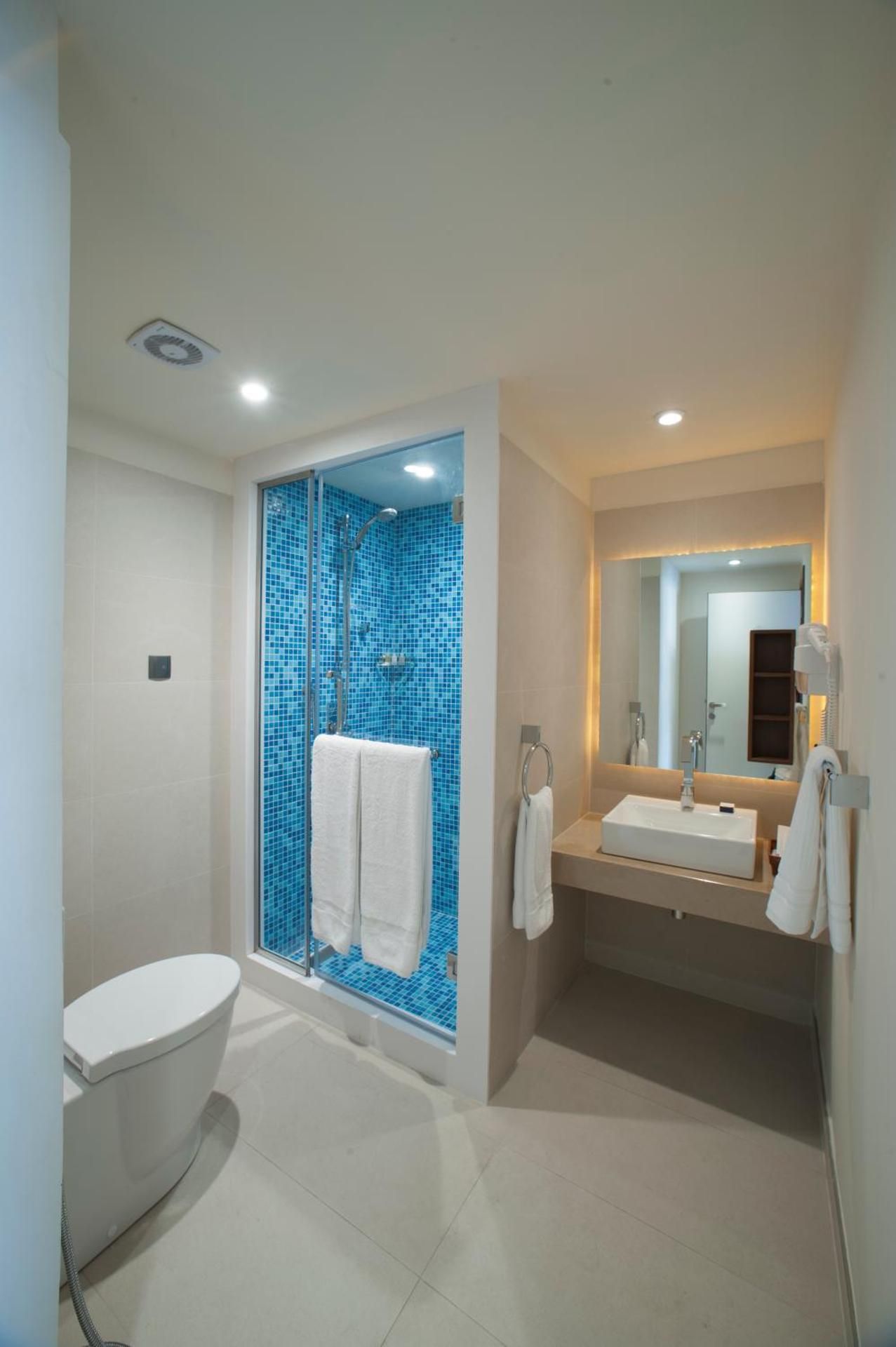 Al Bander Hotel & Resort Two-Bedroom Chalet