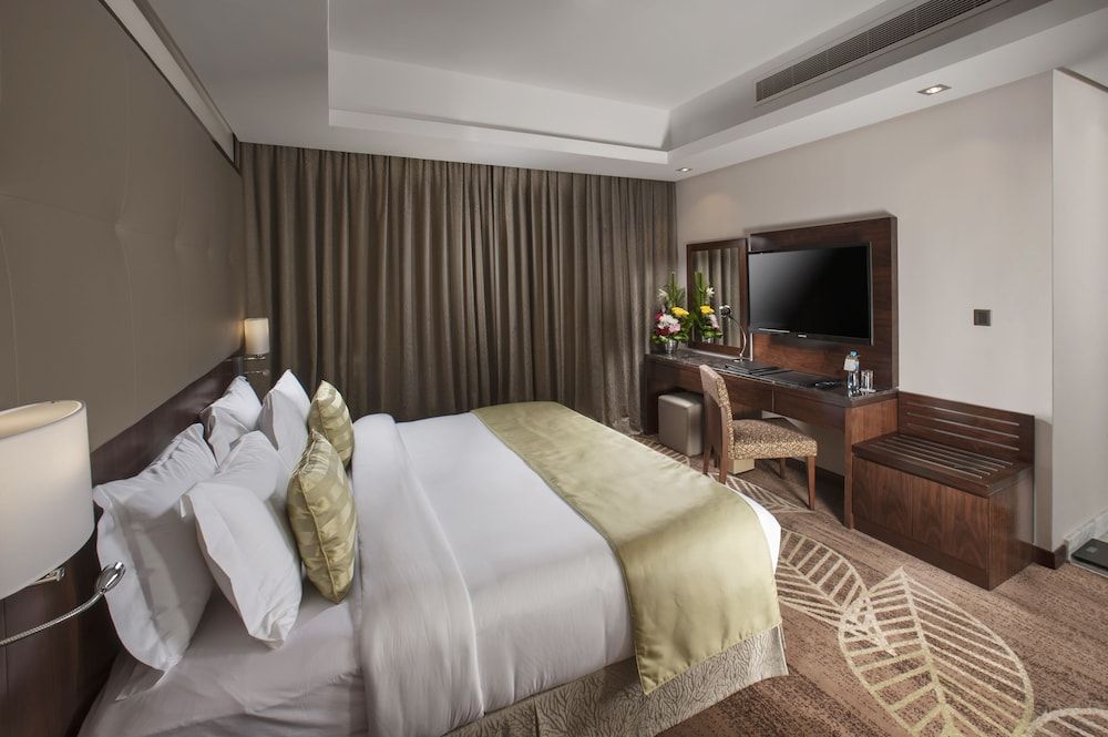 undefined Ramee Rose Hotel 3