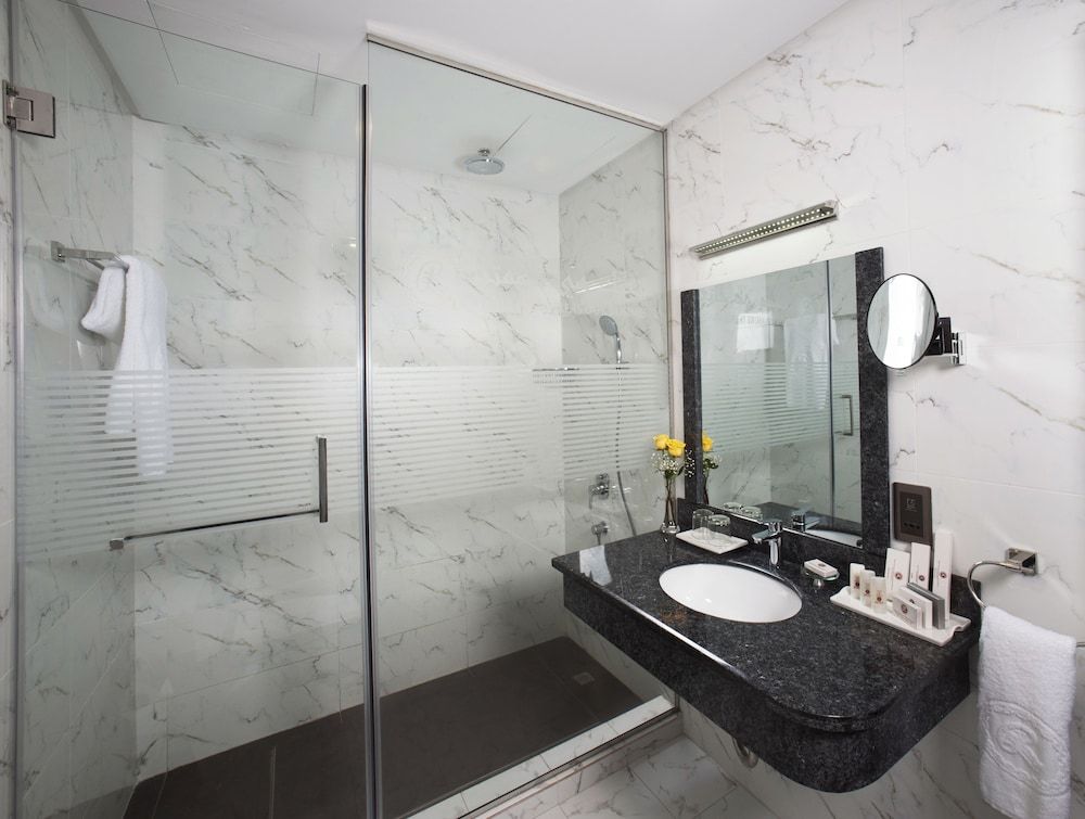 undefined Ramee Rose Hotel 8