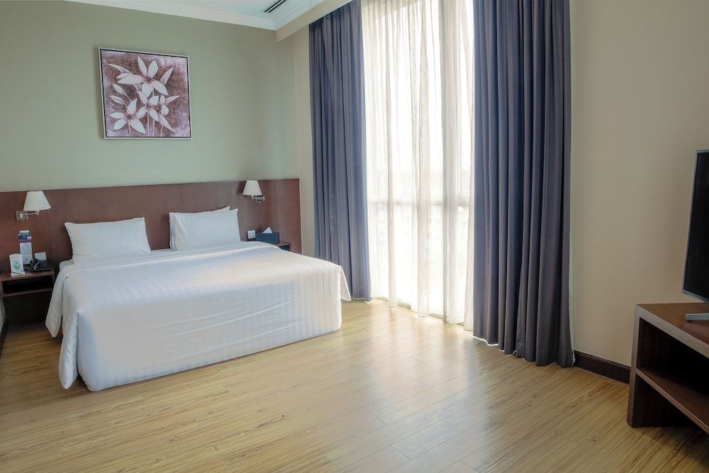 Swiss Hotel Apartment Junior Suite King