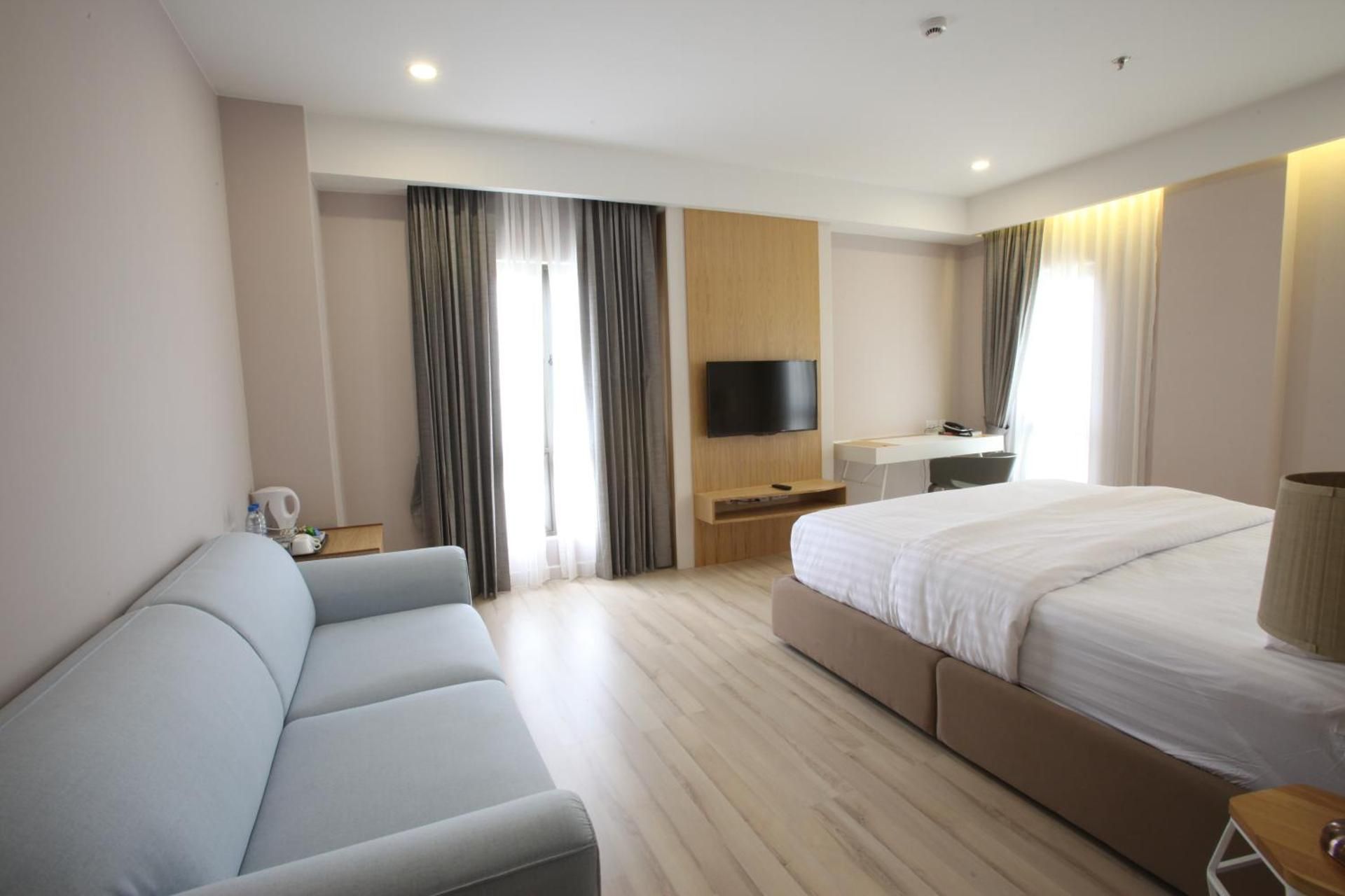 D Anggerek Service Apartment Superior King Bed Room 2