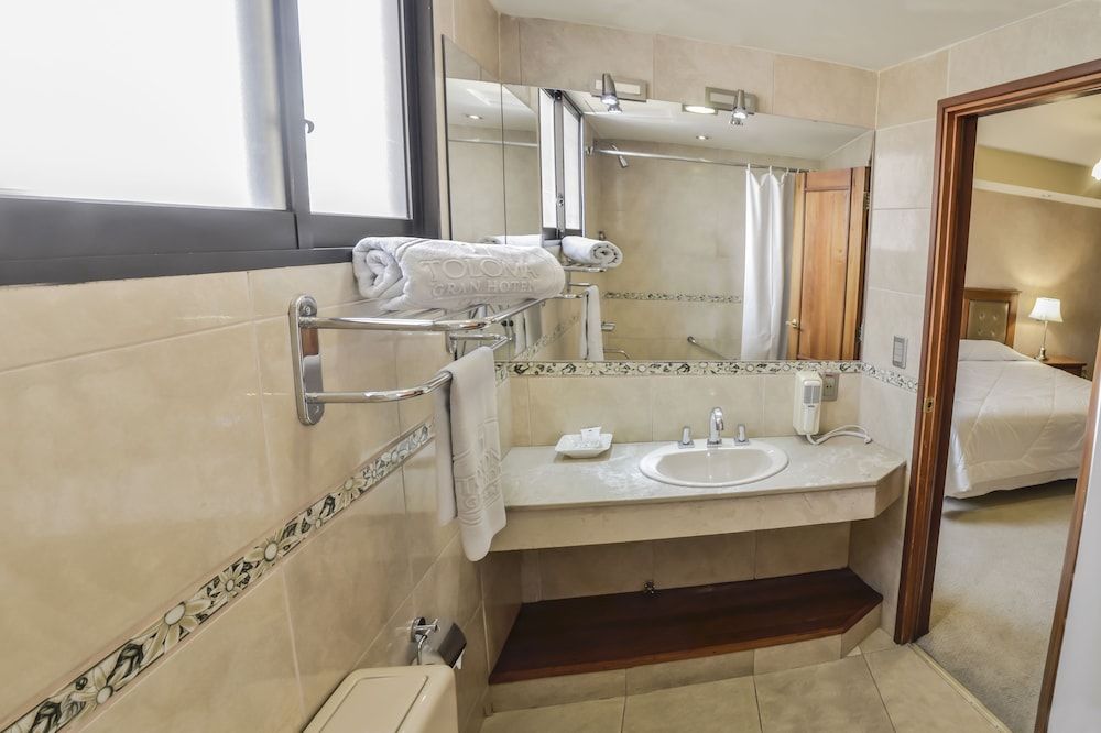 Gran Hotel Toloma Double Room, 2 Twin Beds 3