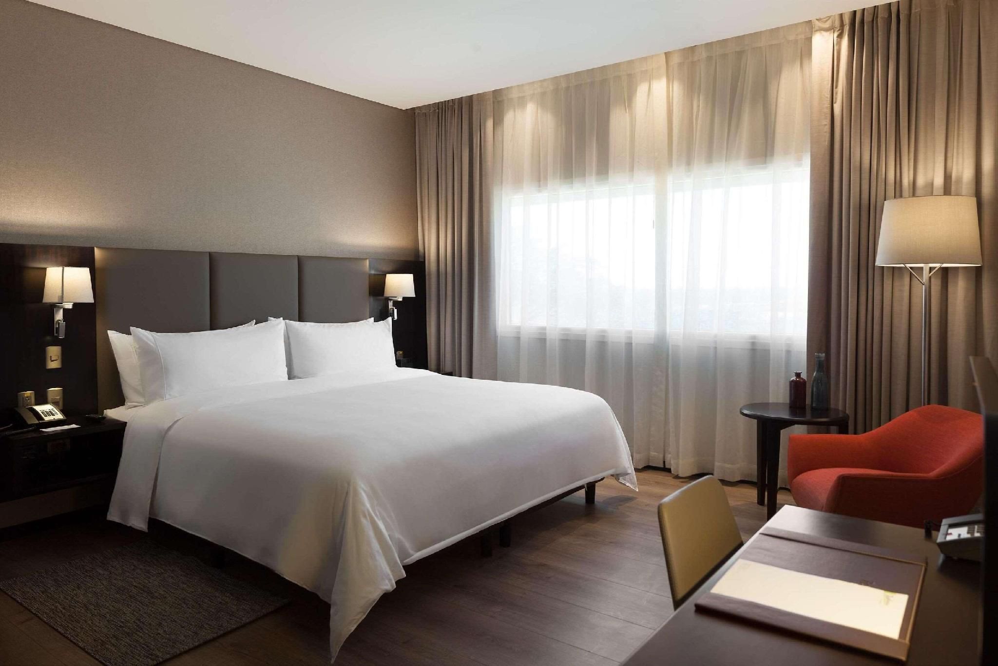 Executive Room King Bed, Breakfast, Non-Smoking
