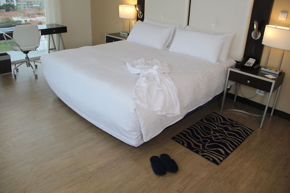 Panoramic Room, 1 King Bed