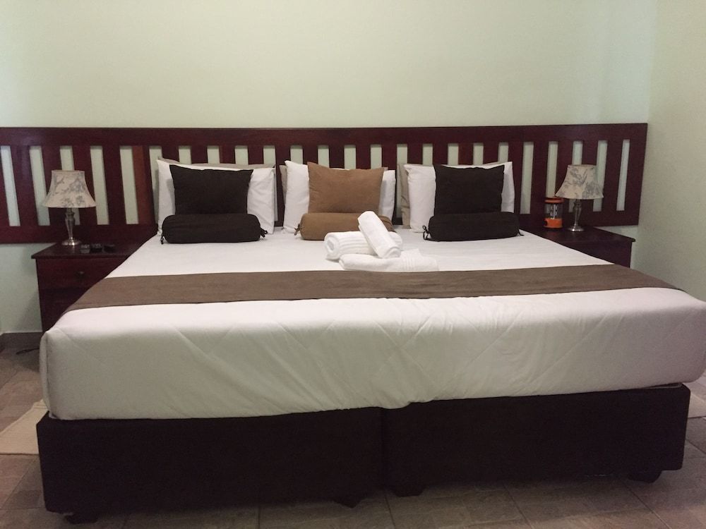 Masikiro Self-Catering Units Apartment, 1 Bedroom (Double or Twin)