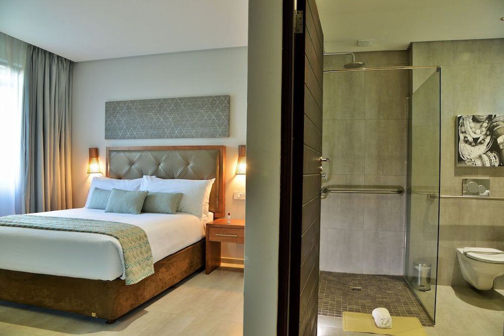 Cresta Maun Standard Room, 1 Double Bed, River View 3