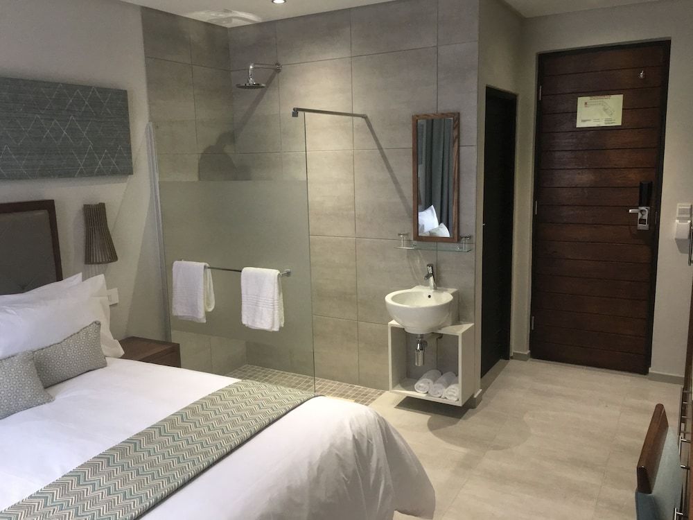 Cresta Maun Standard Room, 1 Double Bed, River View 8
