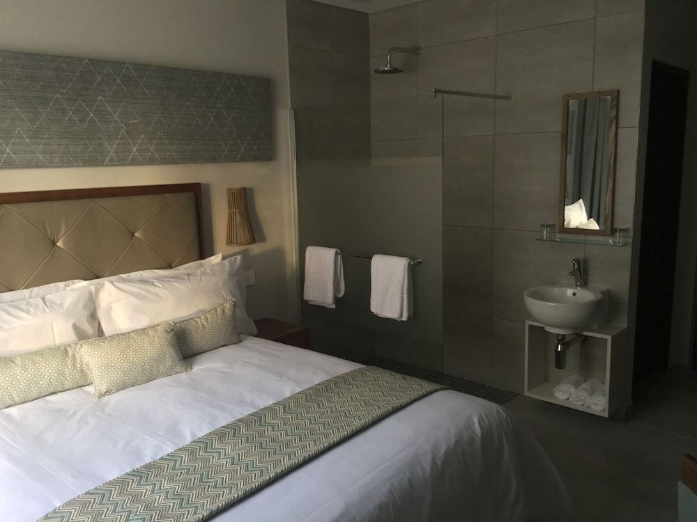 Cresta Maun Standard Room, 1 Double Bed, River View 2