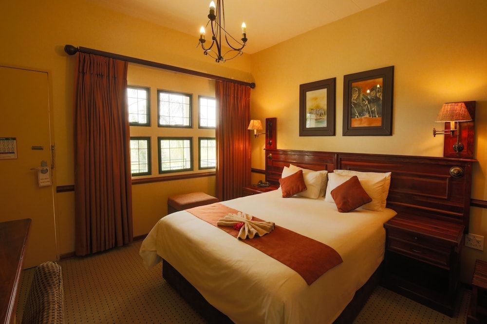 Maun Lodge Room (River) 3