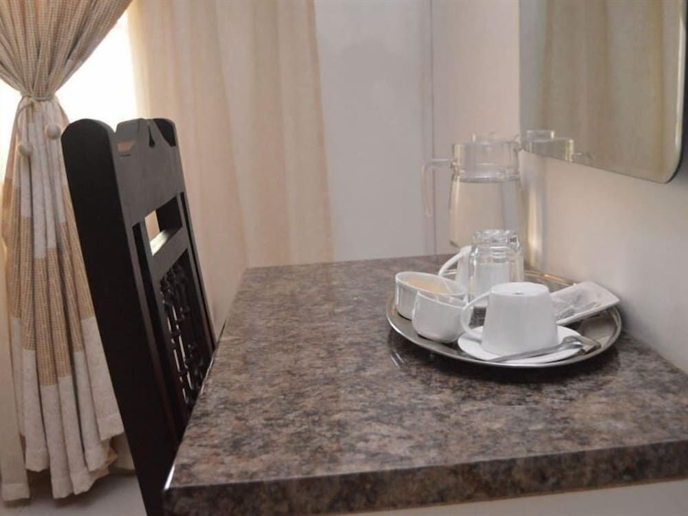 Crown Guest Lodge Deluxe Room 16