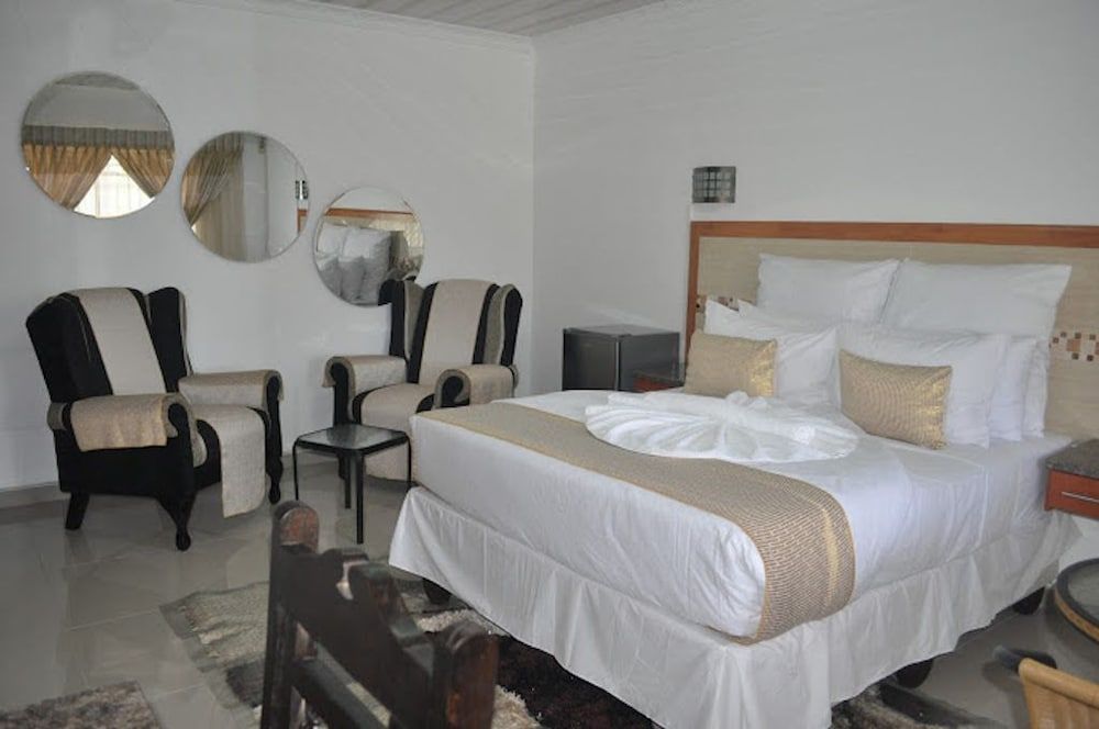 Crown Guest Lodge Executive Room 7