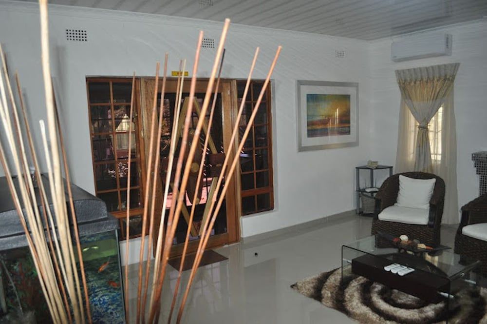 Crown Guest Lodge Executive Room 4