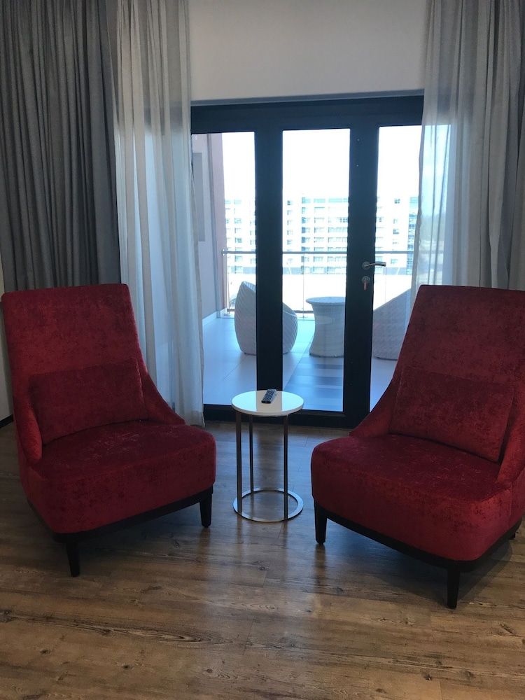 Room 50 Two Premium Room, 1 Queen Bed, Smoking 6