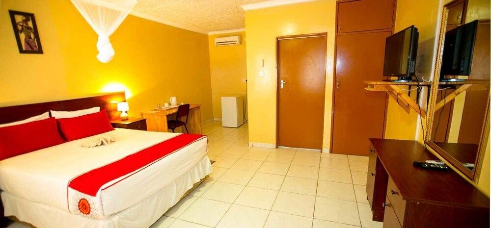 Nkanga Hotel Family Room 2