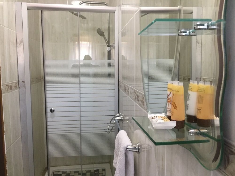 Amariah Guest House Executive Room, Garden View 11