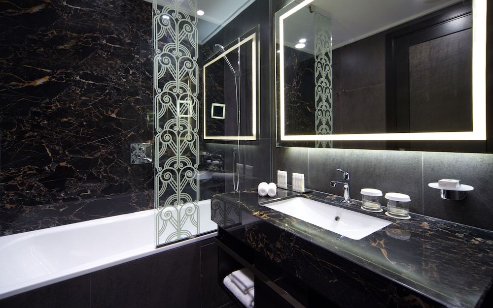 DoubleTree by Hilton Hotel Minsk Twin Room 2