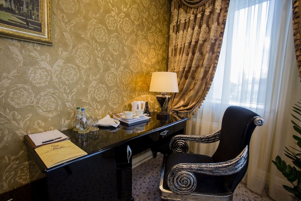 Boutique Hotel Buta Comfort Suite, 1 Bedroom 8