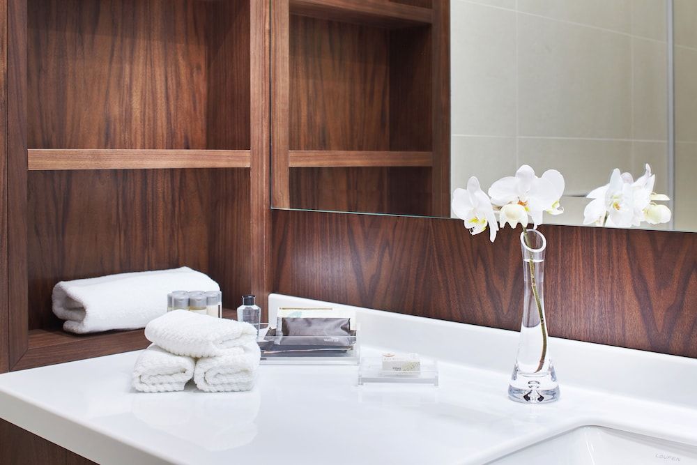 Minsk Marriott Hotel Classic Room, 1 King Bed, City View 3