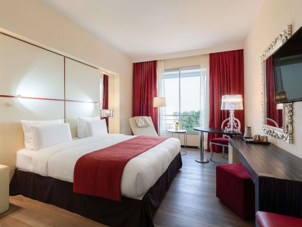 Pullman Kinshasa Grand Hotel Standard Room, 1 King Bed 7