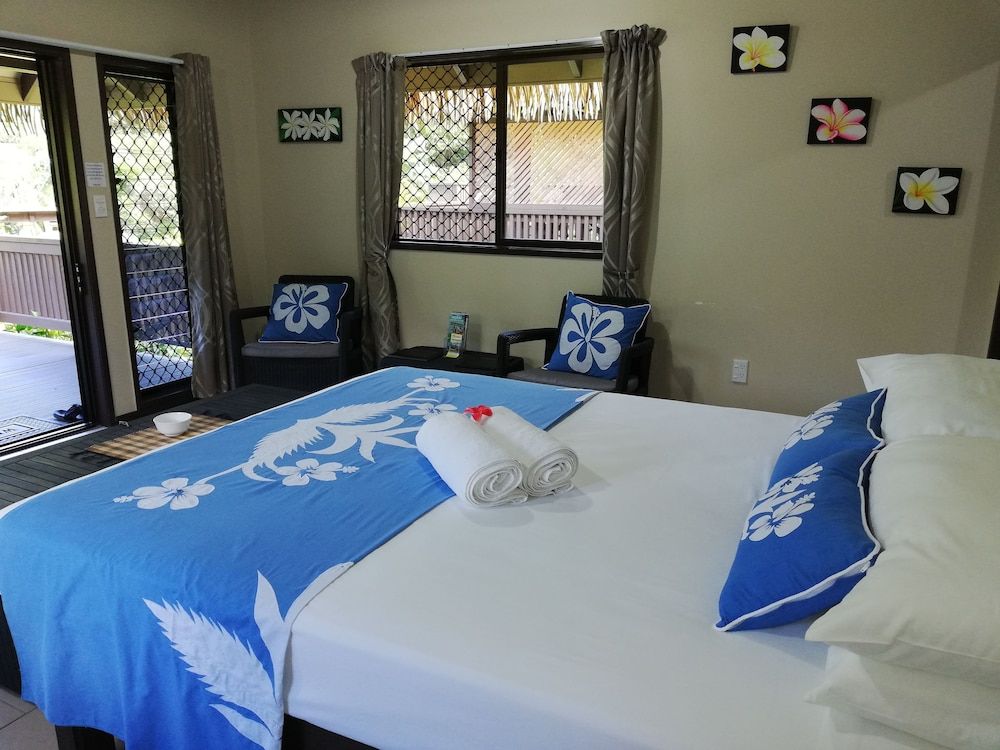 Deluxe Villa, 1 Queen Bed, Kitchen, Mountain View