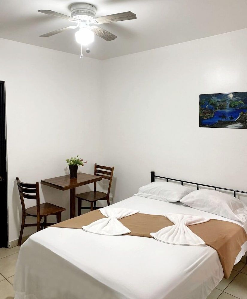 Hotel Quinta Avenida Standard Room 9