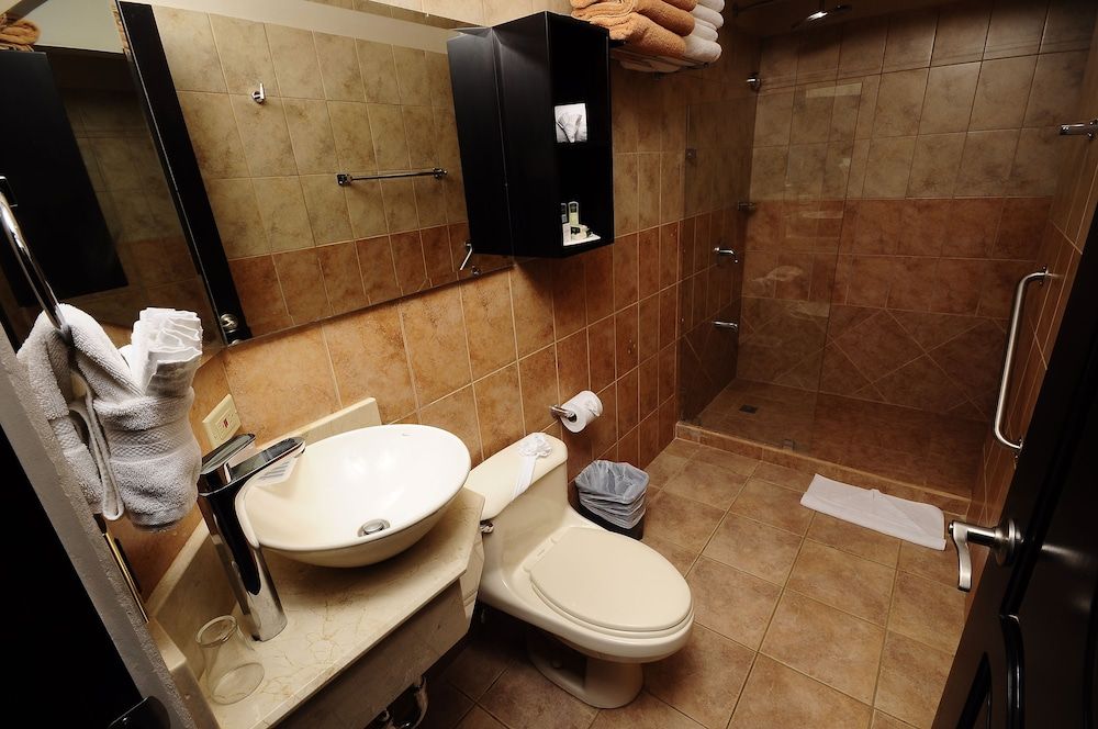 Hotel Colono Beach Suite 6