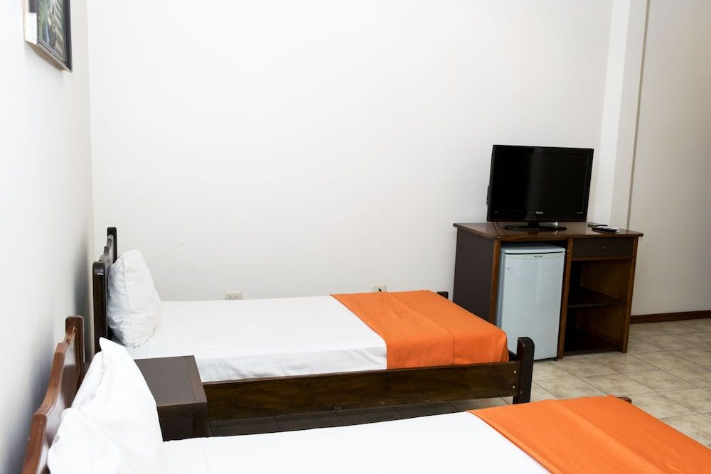 Standard, 1 Queen Bed and 1 Twin Bed - No Window