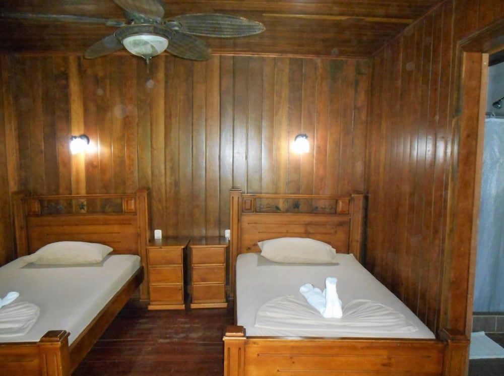 Miss Junies Lodge Superior Double Room, 2 Twin Beds