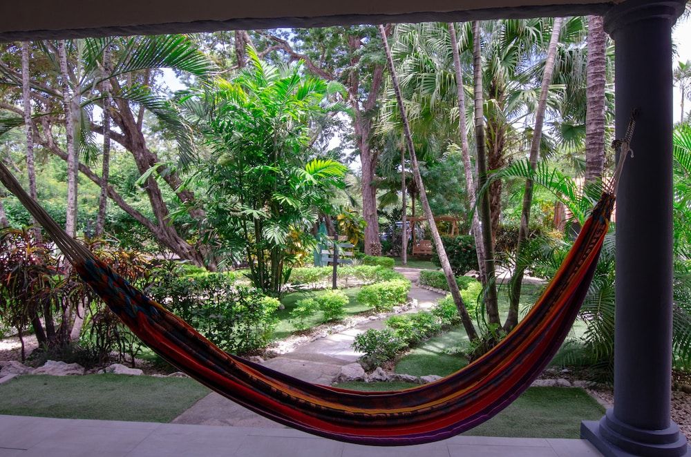 Hotel El Manglar Superior Villa, 1 King Bed, Kitchen, Pool View 6