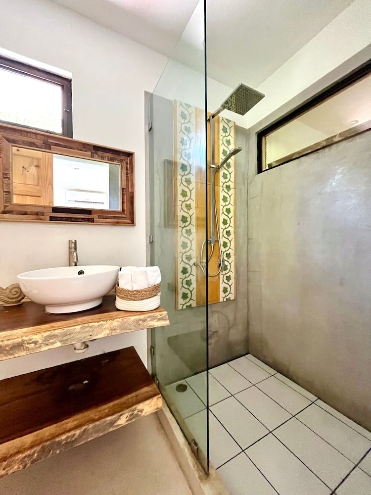 Hotel El Manglar Deluxe Villa 4