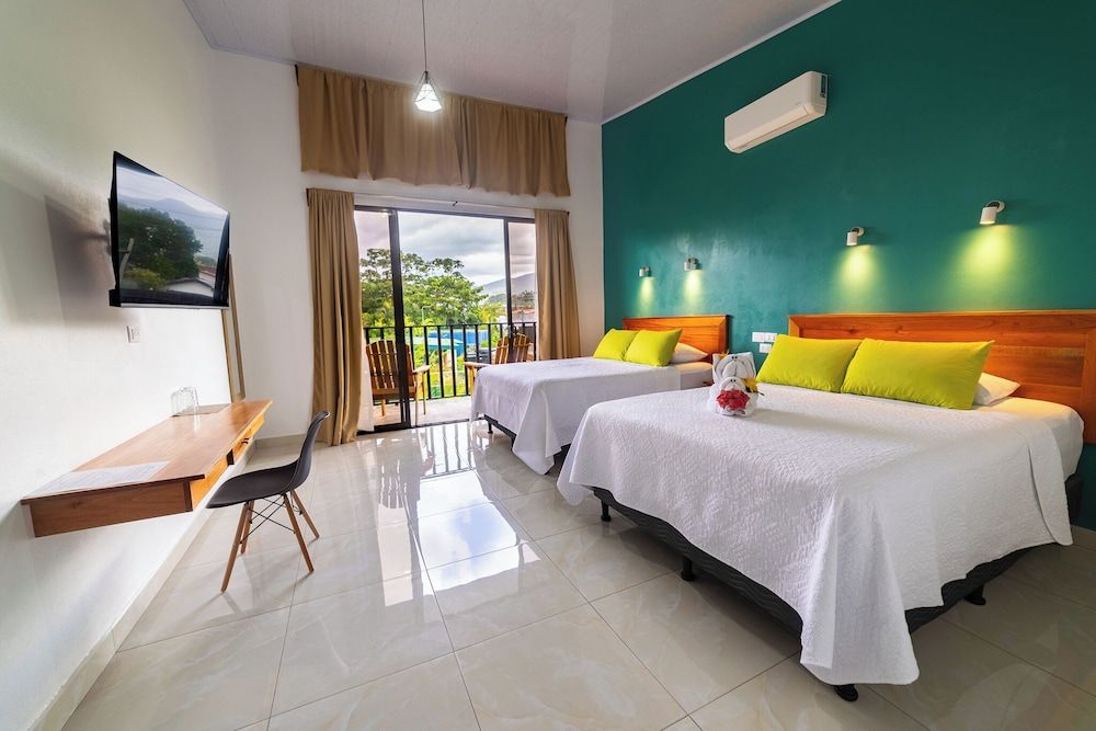 Hotel Secreto La Fortuna Deluxe Double Room 17