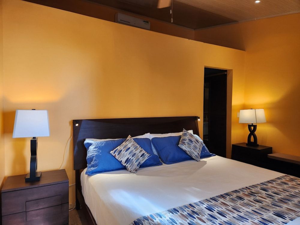 Deluxe Double Room, 1 King Bed, Ocean View