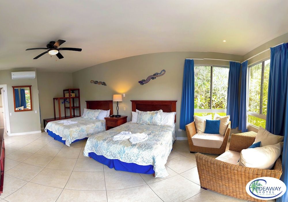 The Hideaway Hotel Deluxe Room, 2 Queen Beds 9