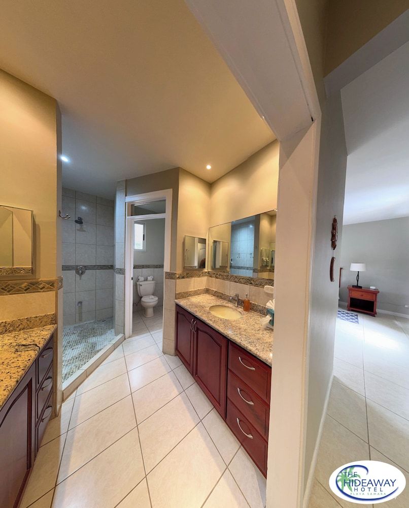 The Hideaway Hotel Penthouse 7