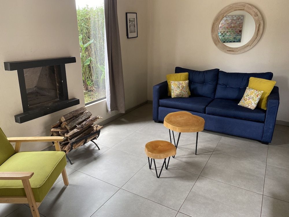 Villa Calas Jr. Suite 6