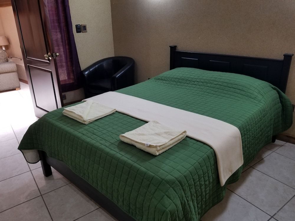 Hotel Monte Campana Escazu Luxury Villa, 2 Double Beds, Jetted Tub, Poolside 5