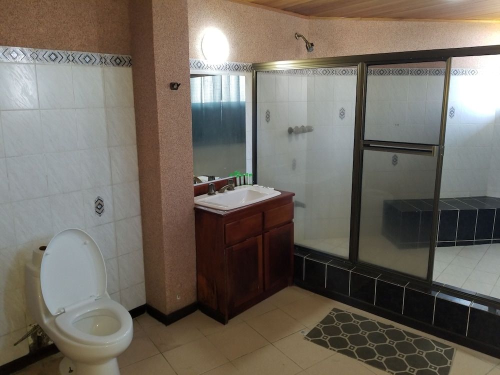 Hotel Monte Campana Escazu Family Studio Suite, 1 Bedroom, Kitchenette, City View 4