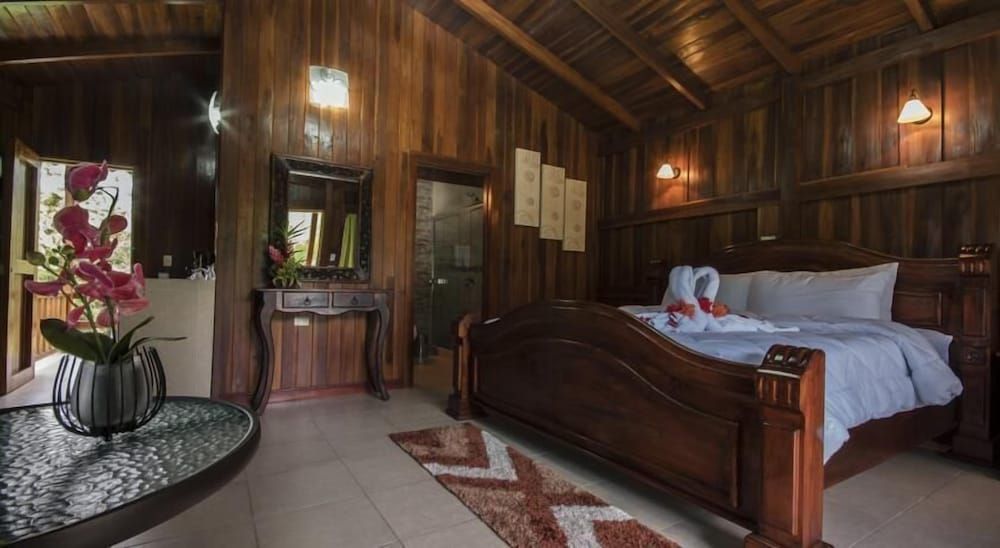 Hotel Rancho Cerro Azul Deluxe Room, 1 King Bed 13