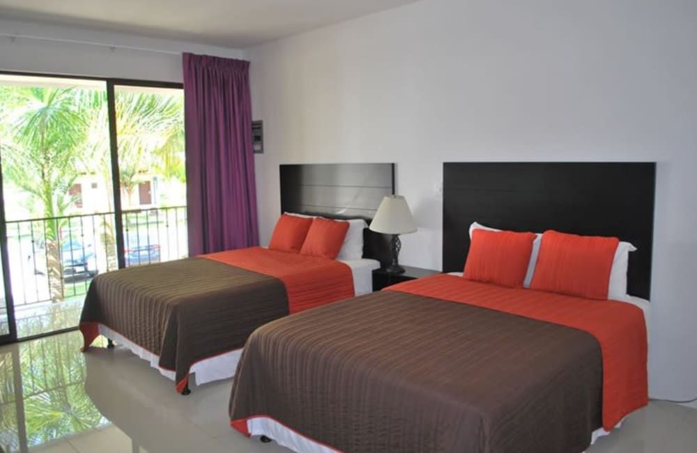 Hotel Los Ríos Suite 4